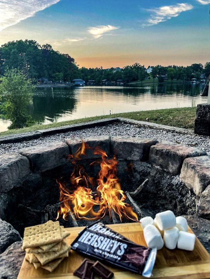 Embrace Nature In Lakefront With Fire Pit In Charlotte, North Carolina Holiday home *