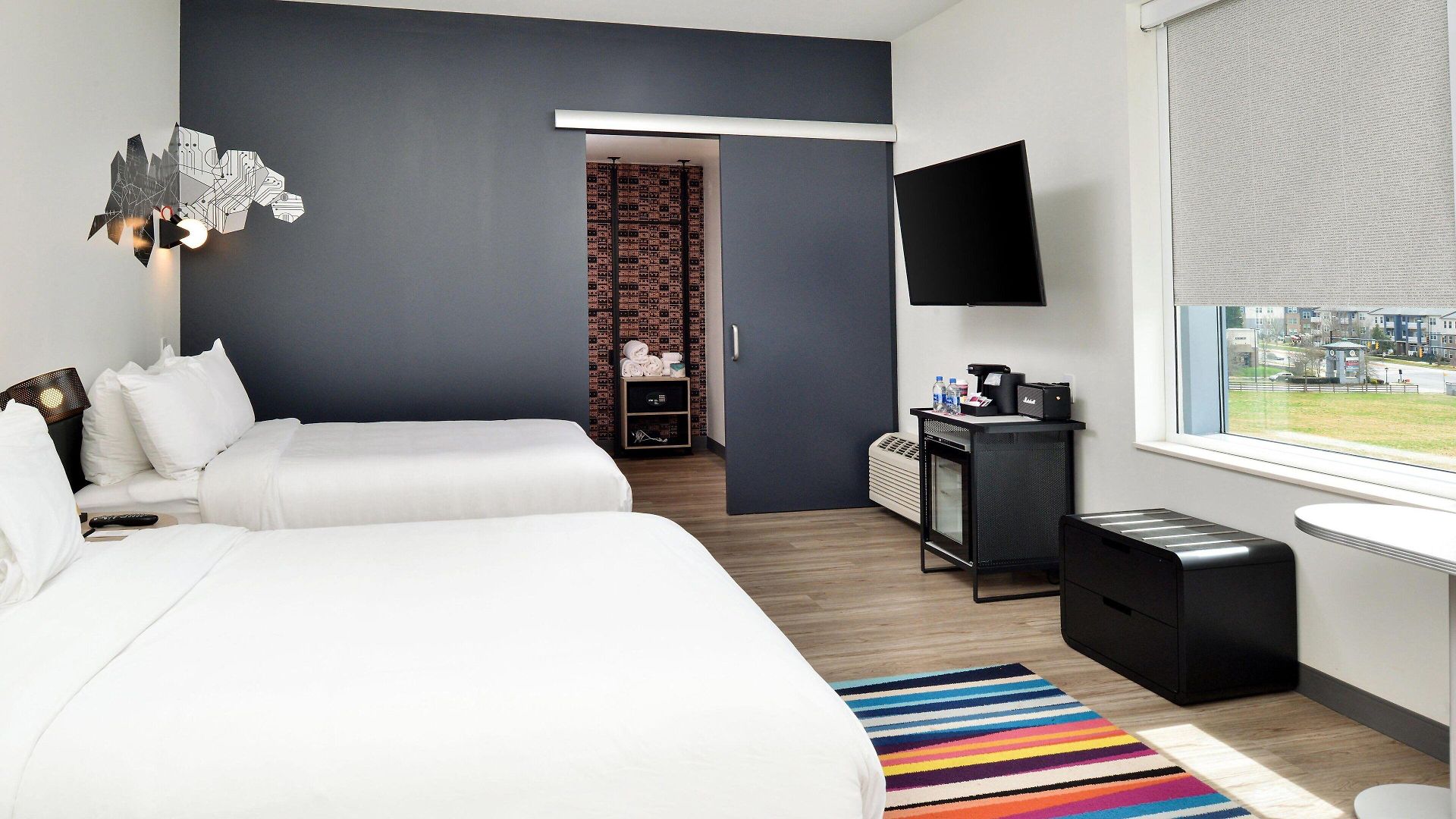 Hotel Aloft By Marriott Airport