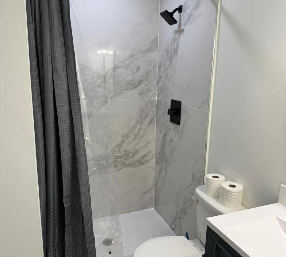 5br Near Uptown