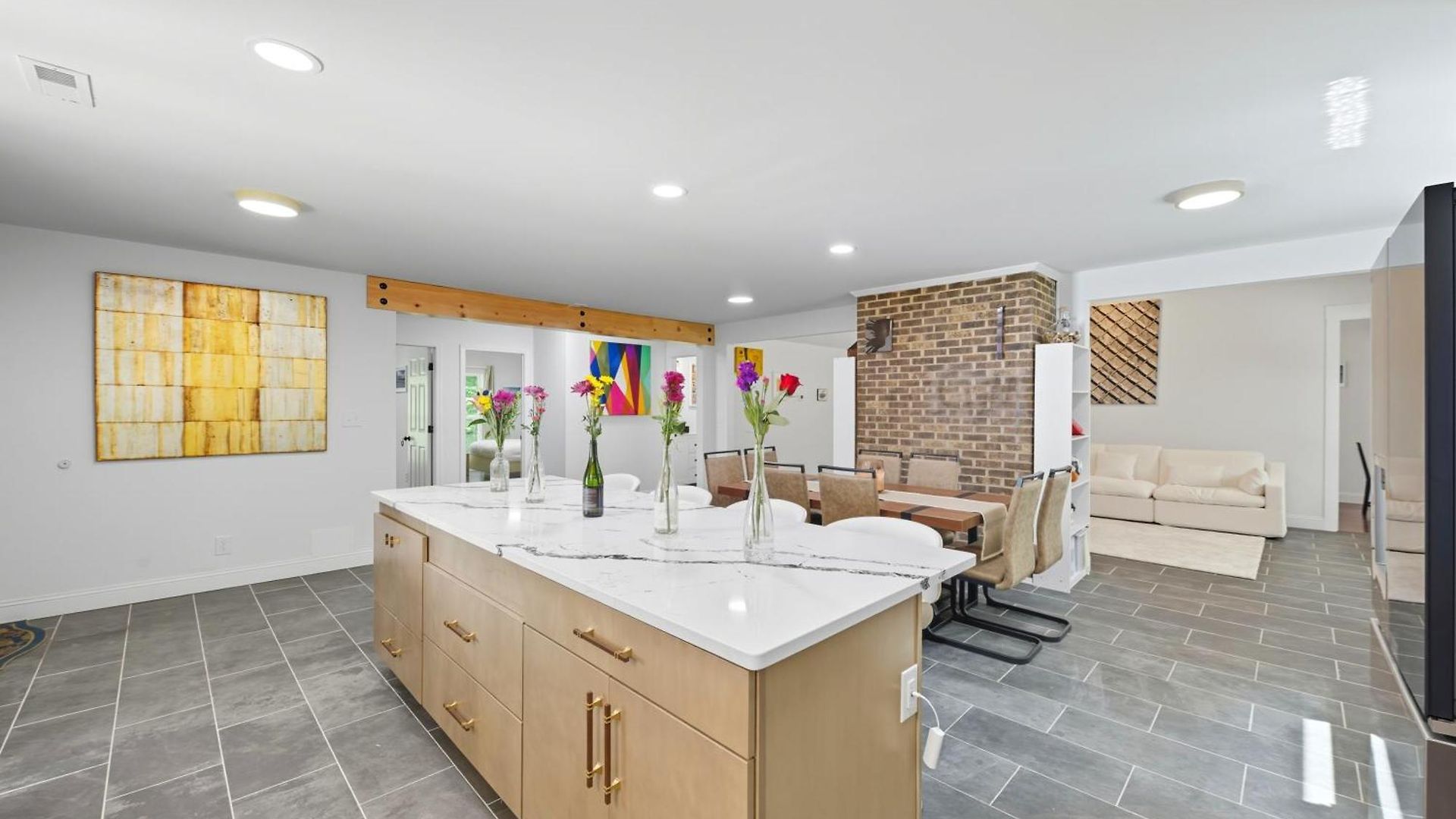 Bedrooms With Private Bath - 12min From Uptown