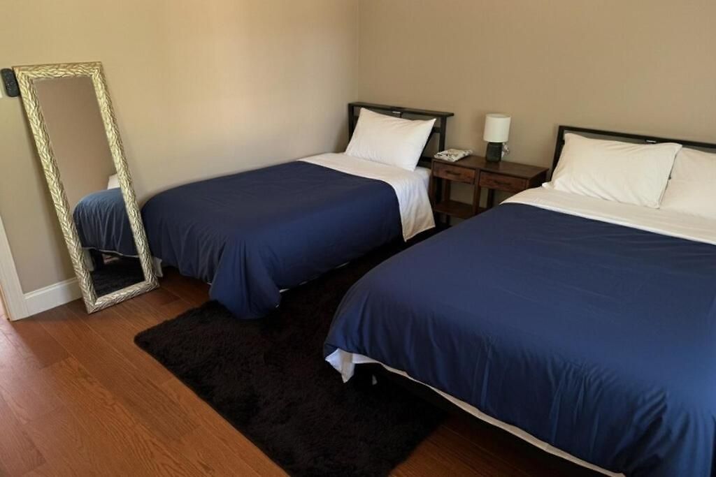 5br Near Uptown