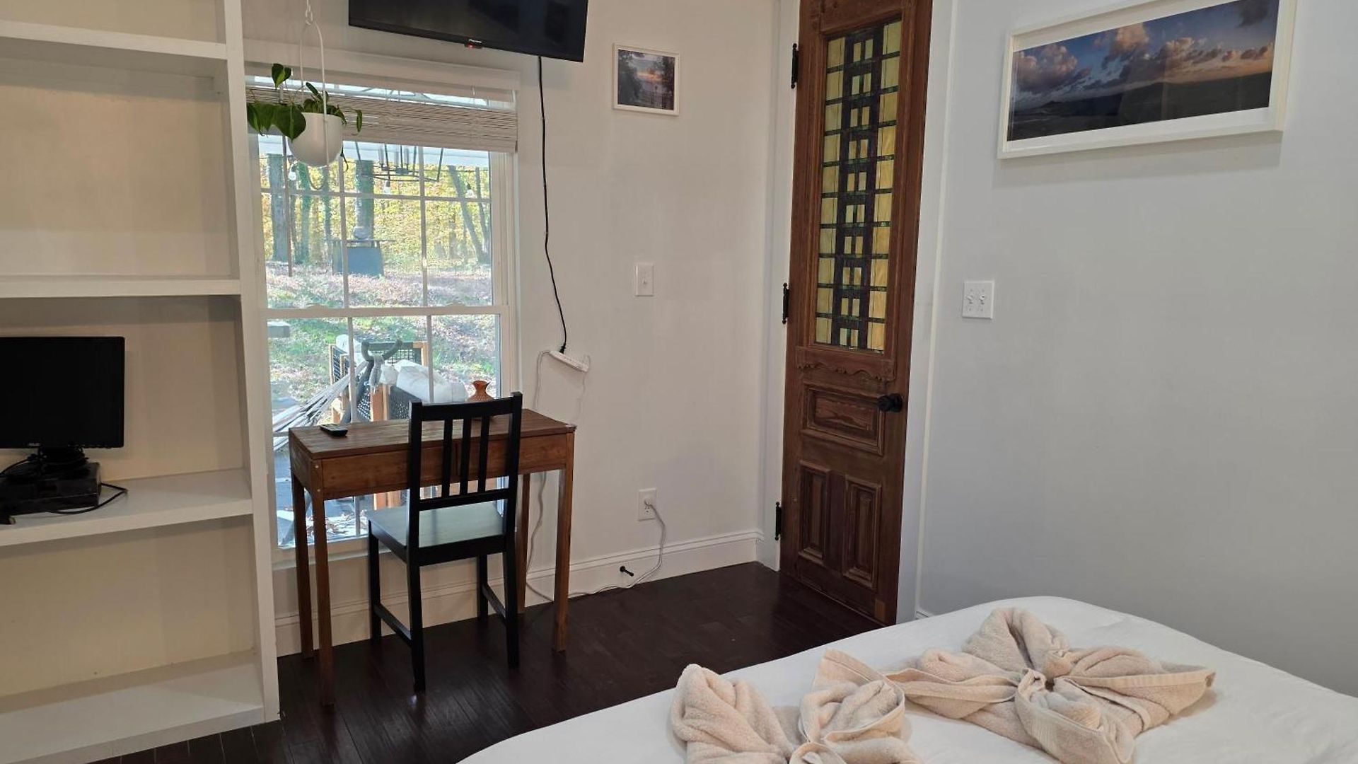 Bedrooms With Private Bath - 12min From Uptown Guest house Charlotte