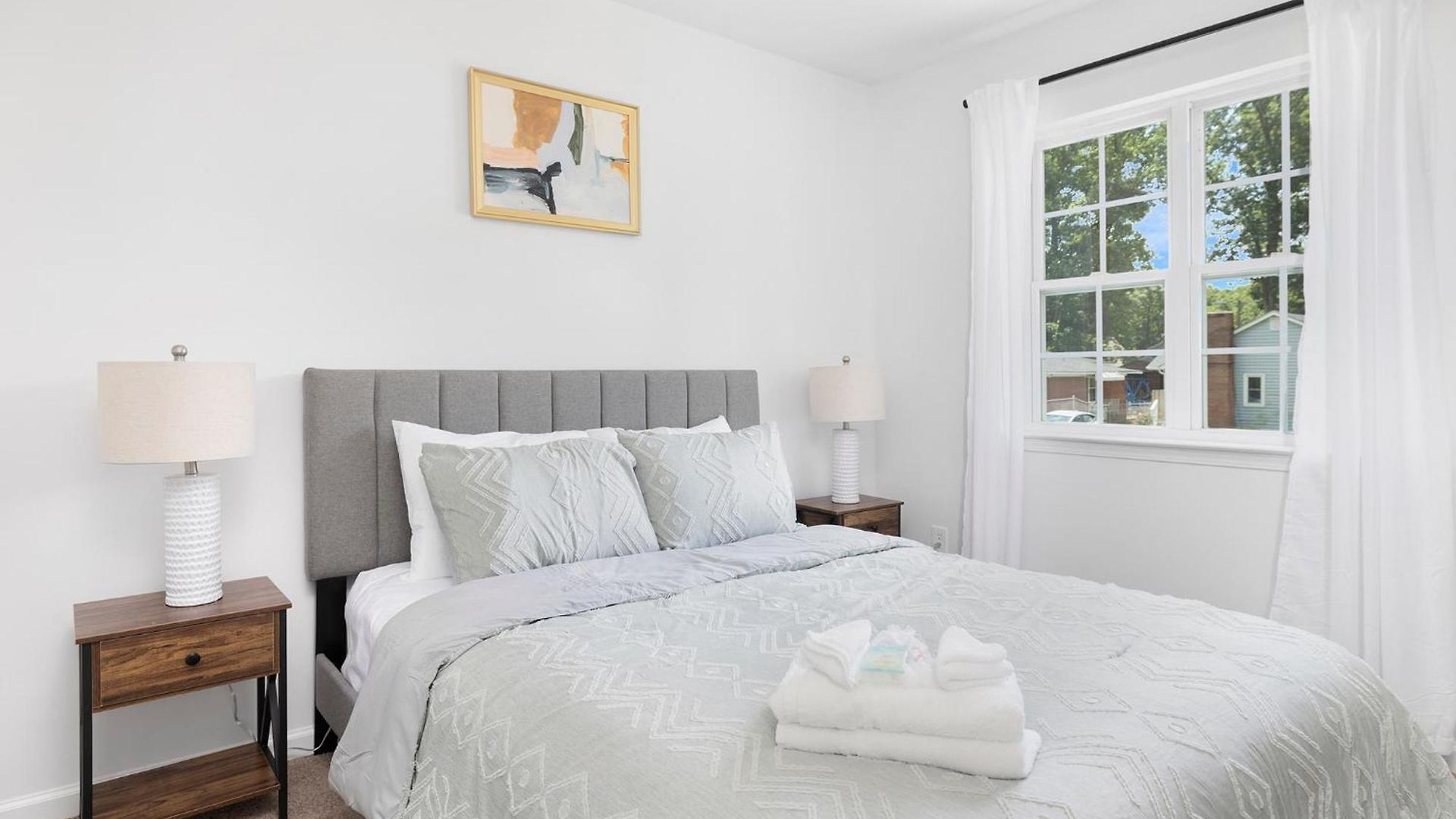Holiday home Stylish Queen Getaway In Camp North End Charlotte