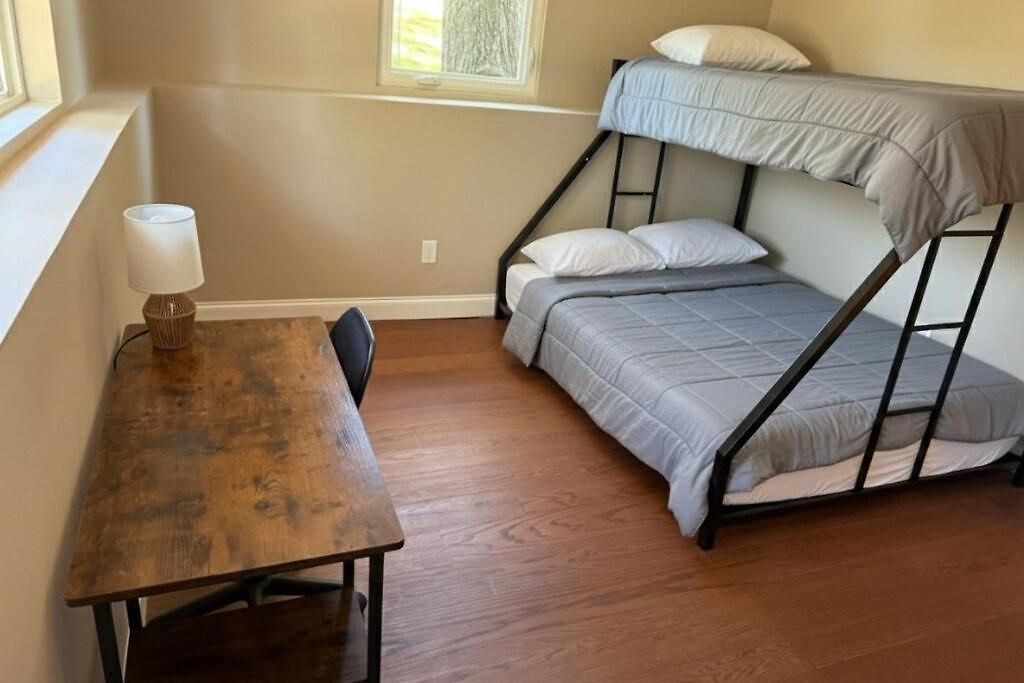 5br Near Uptown Holiday home