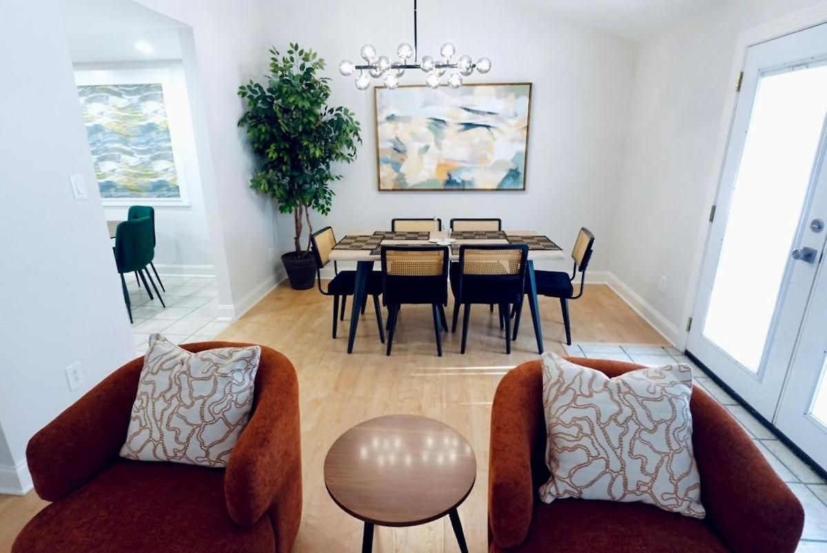 Spacious Dog-friendly Retreat Near Ballantyne * Charlotte