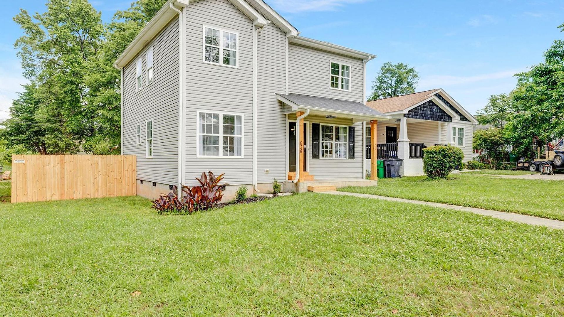 Stylish Queen Getaway In Camp North End Holiday home Charlotte