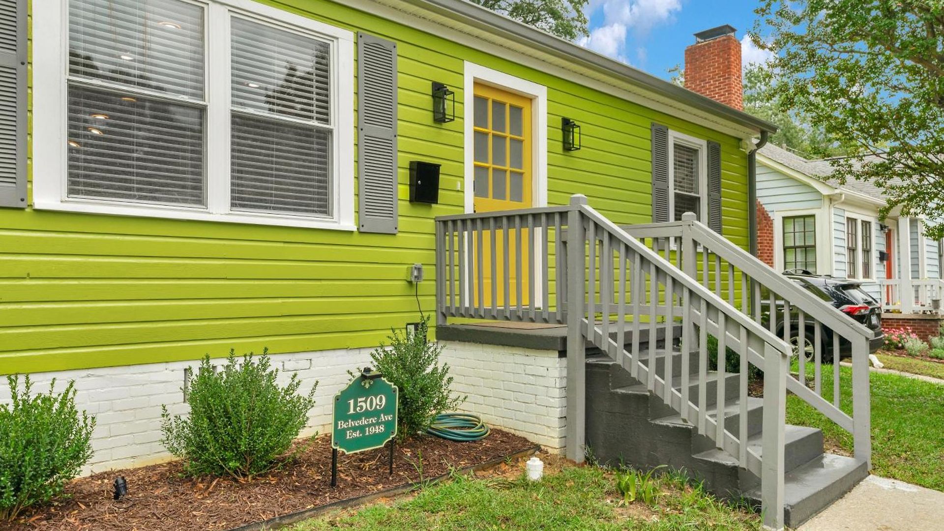 Holiday home Stylish 4br Haven: Serene Backyard And Fire Pit