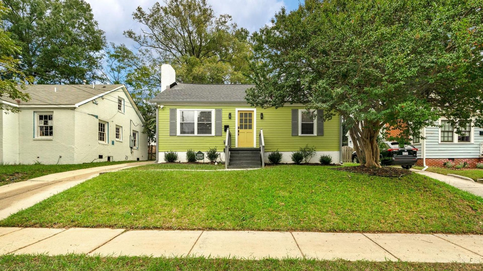 Stylish 4br Haven: Serene Backyard And Fire Pit Holiday home