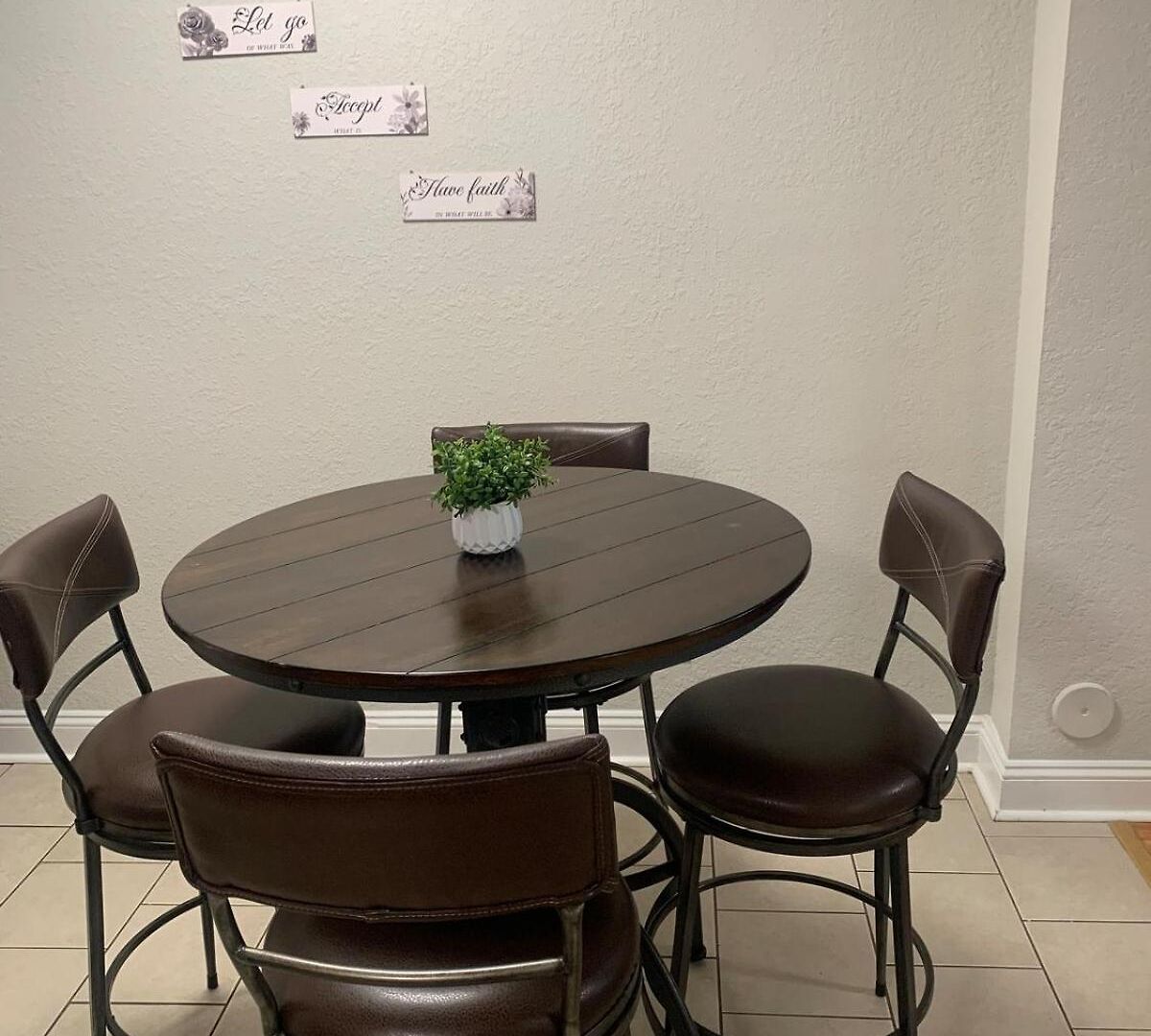 Welcome To Our Place! Apartment Charlotte