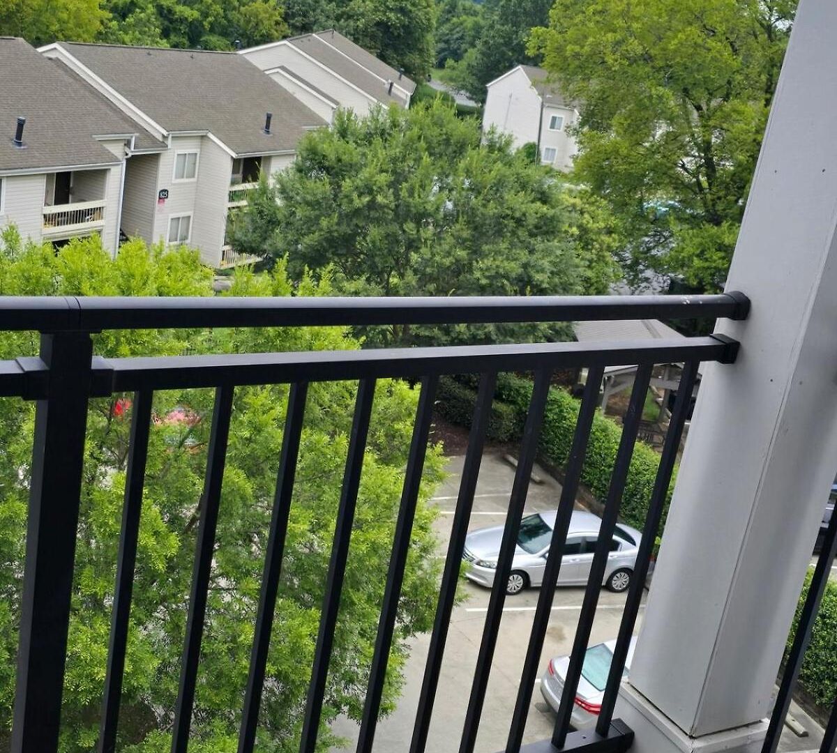 Cozy Uptown With Gym And Swimming Pool Apartment *