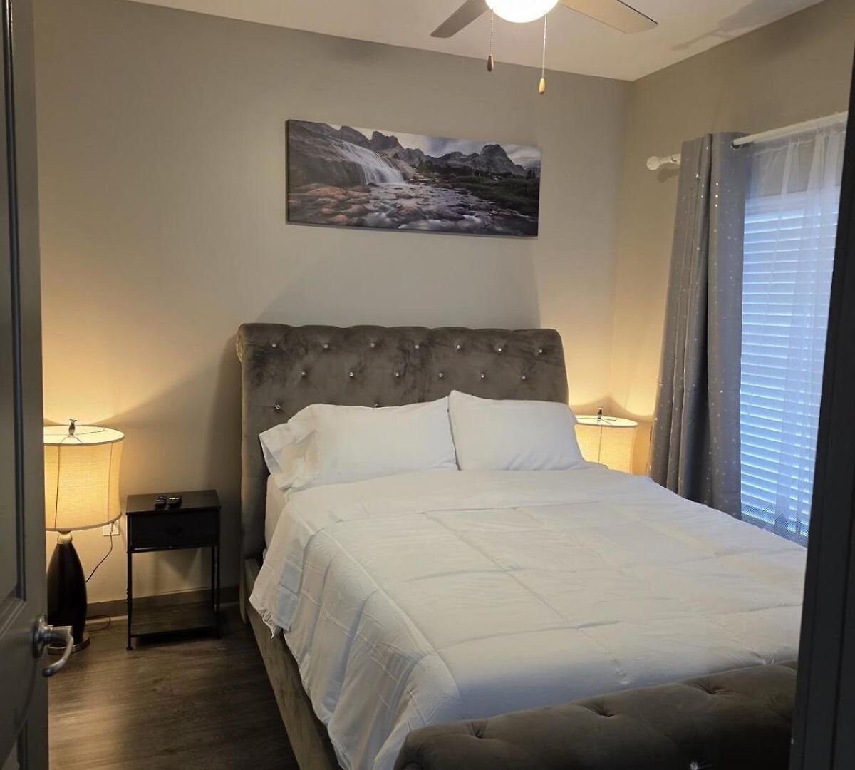 Gorgeous Uptown With Pool Apartment Charlotte