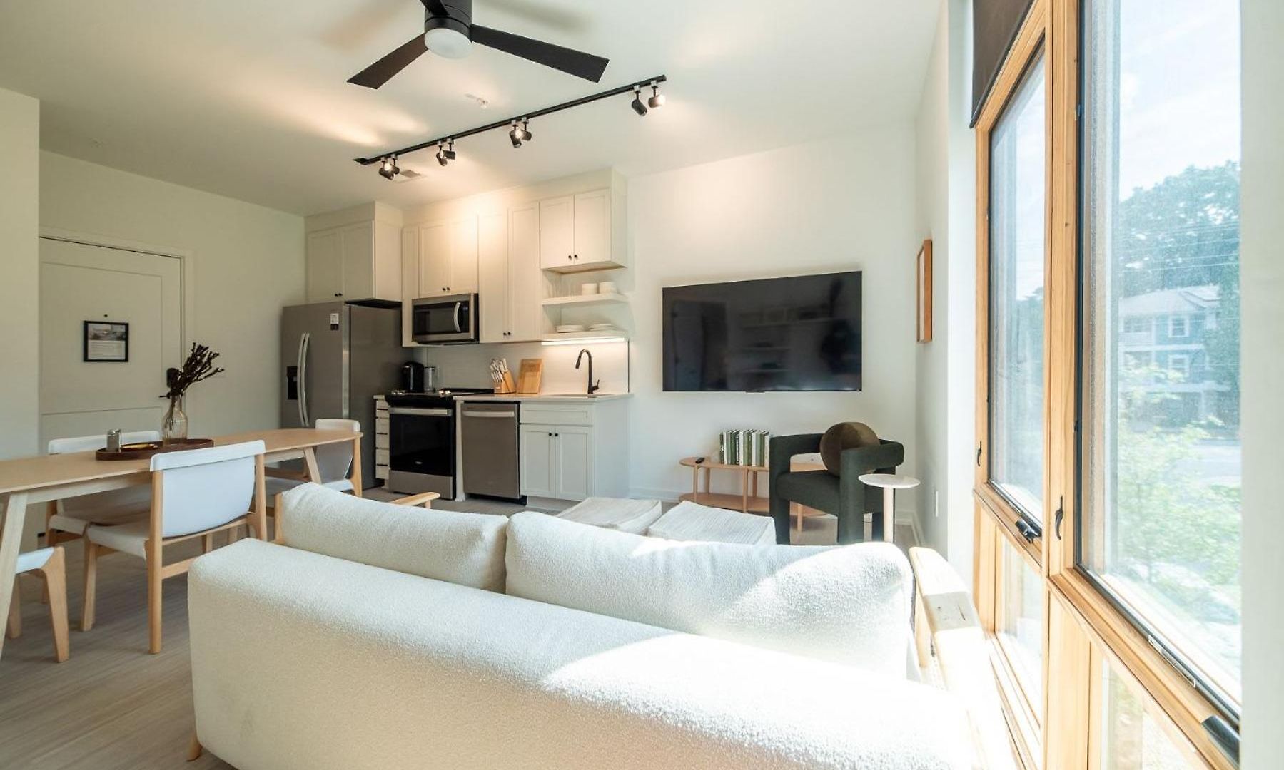 Inkwell Hotel 3*