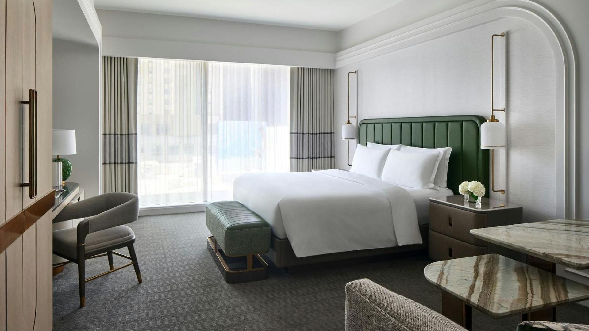 Hotel The Ritz-carlton, 5*
