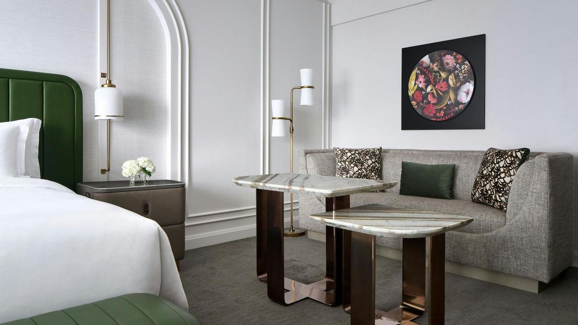 The Ritz-carlton, Hotel
