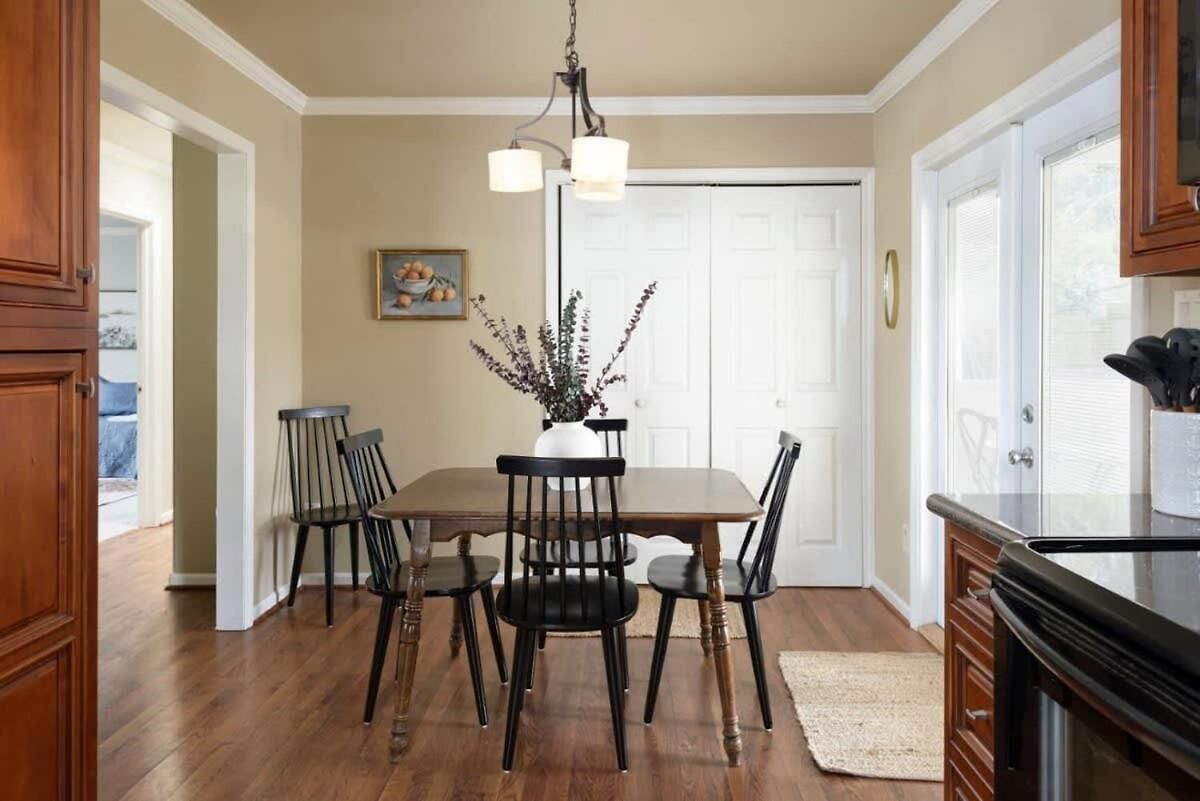 Holiday home Serene Getaway With Patio In Pineville