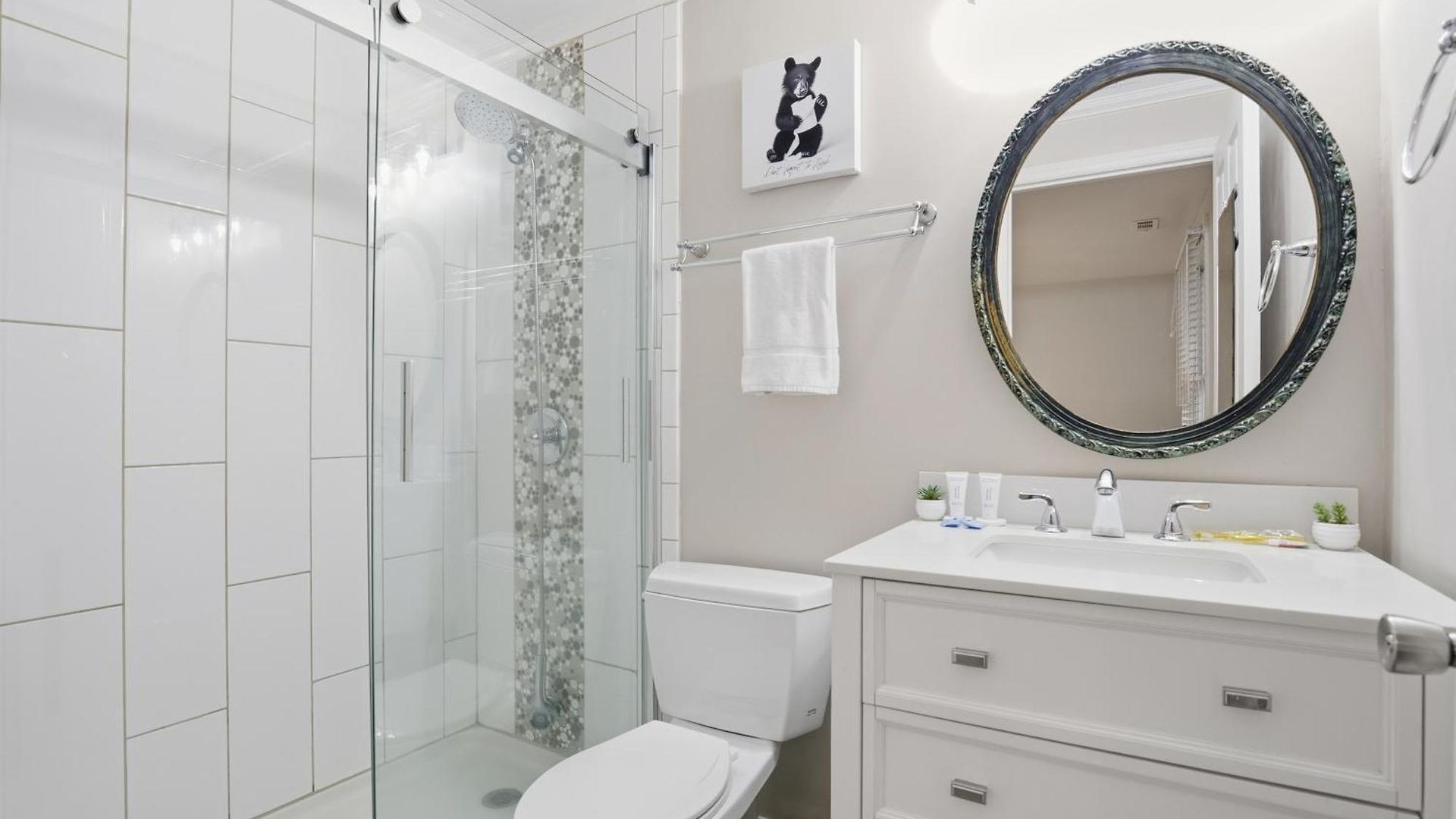 Shadowlake: 4br House Charlotte