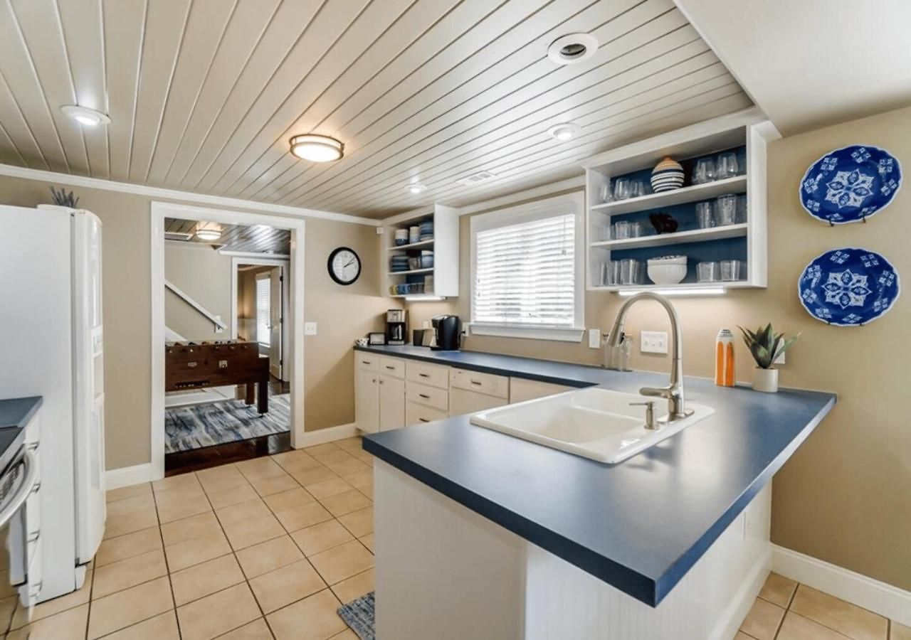 Holiday home Stylish Noda Gem Hot Tub, Games And Walk To Dining Charlotte