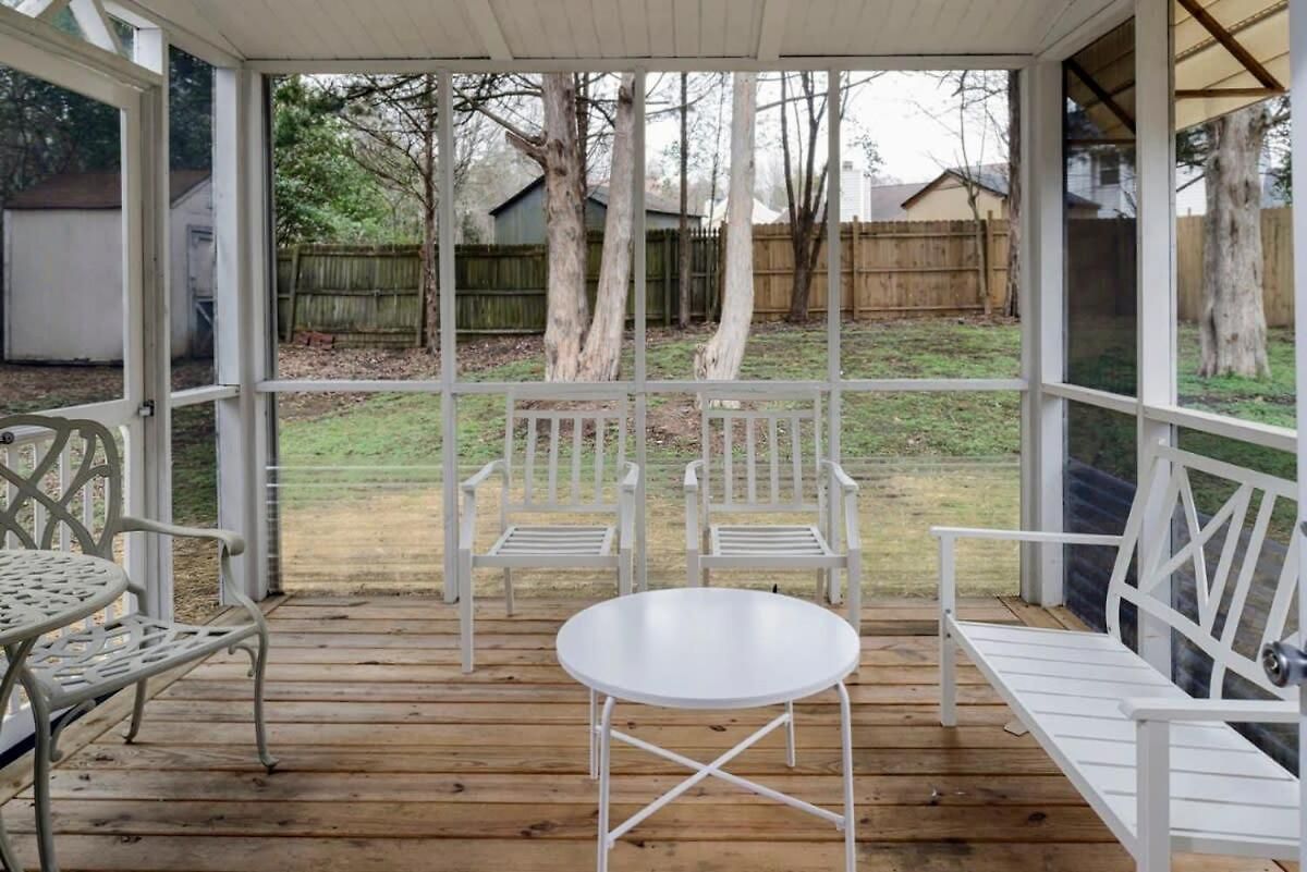 Serene Getaway With Patio In Pineville