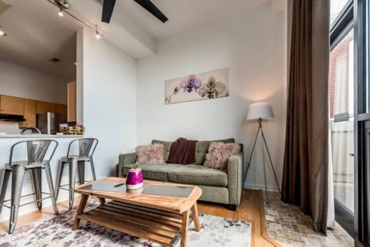 Skyline Vista Penthouse In The Queen Charlotte