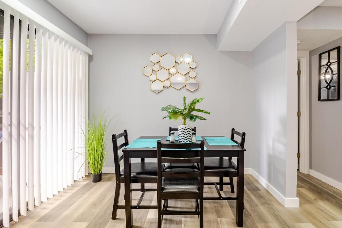 Apartment Spacious 2br 2ba Steps From Hospitals And Uptown Minimum 15 Days Or Charlotte