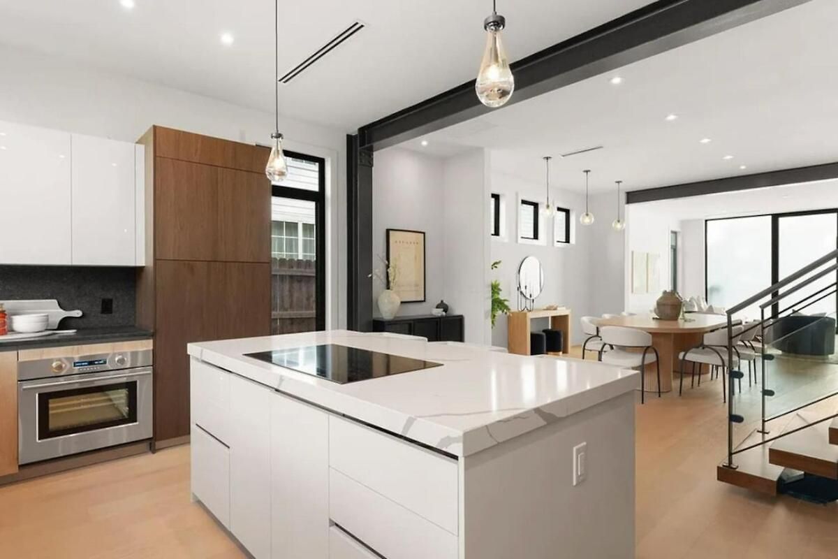 Elegant Carmel Frame Apartment Charlotte