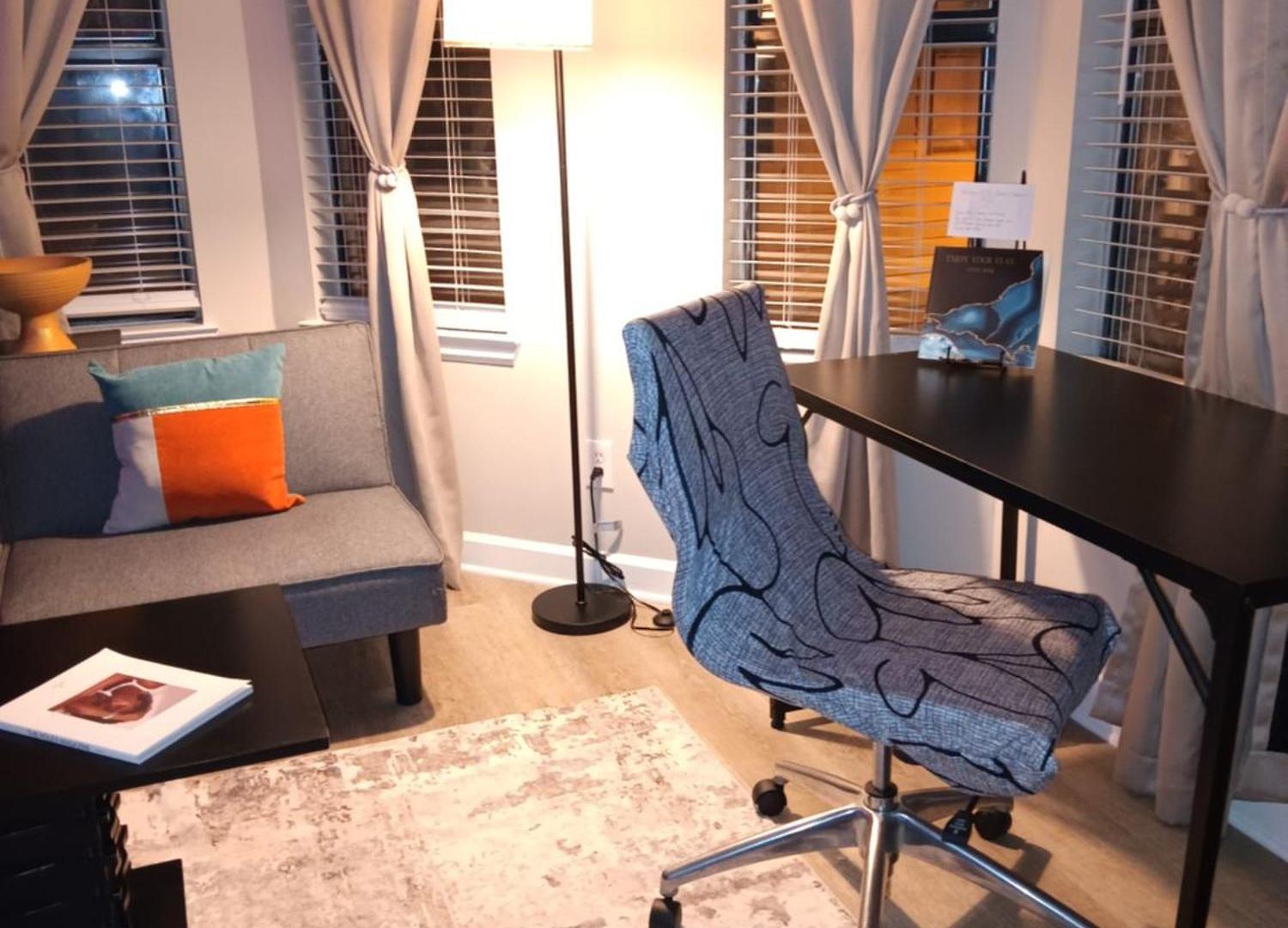 The Serene Uptown Flat Apartment *