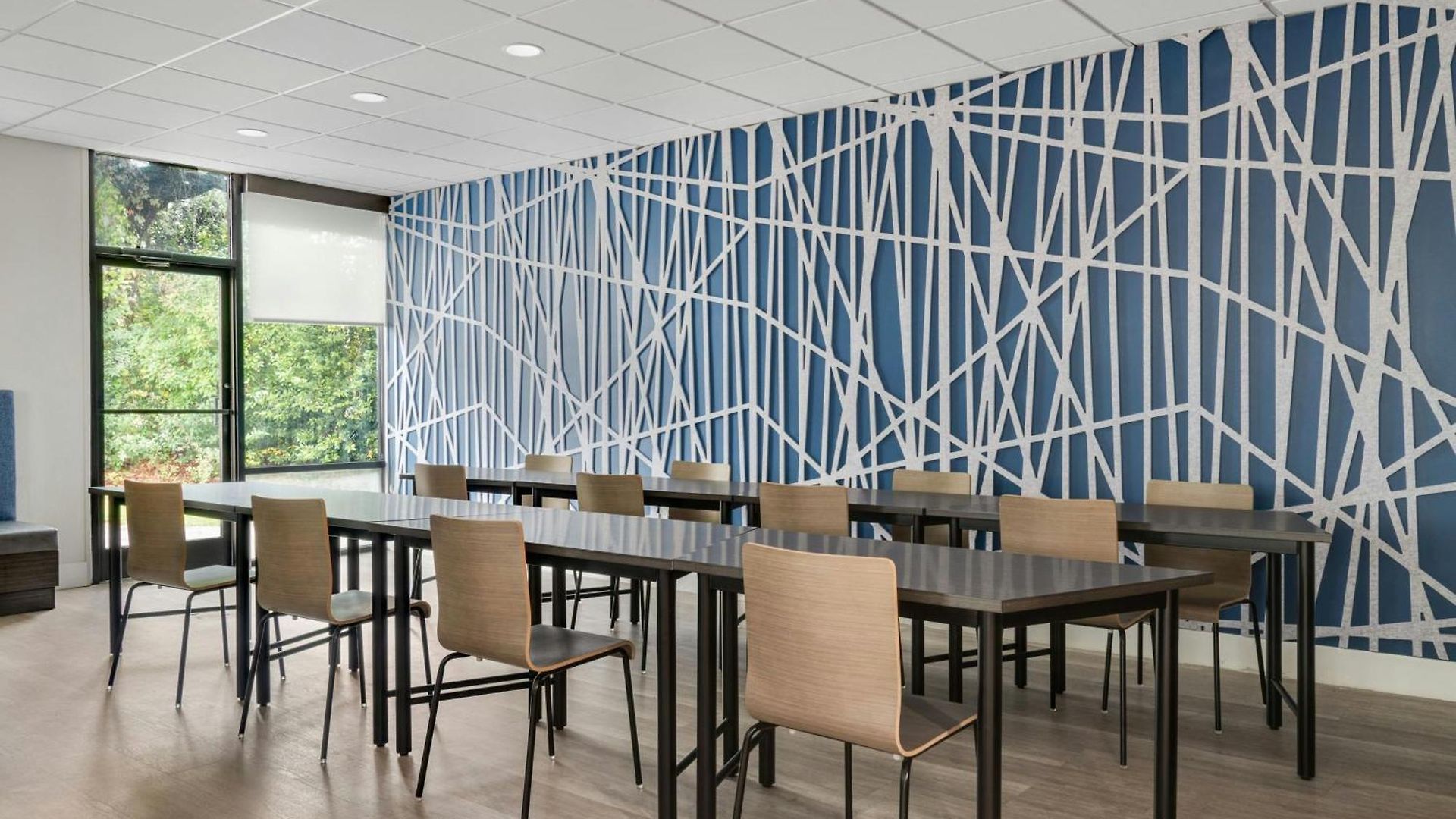 Express By Marriott South End Hotel 3*