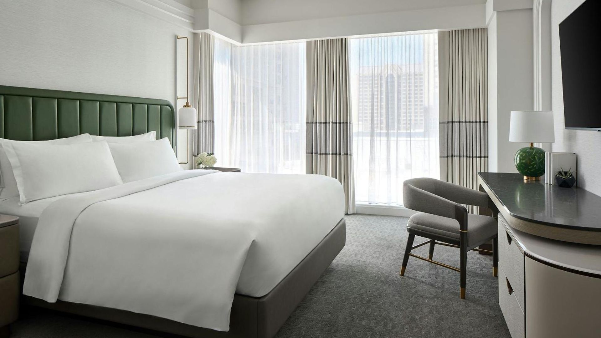 The Ritz-carlton, Hotel