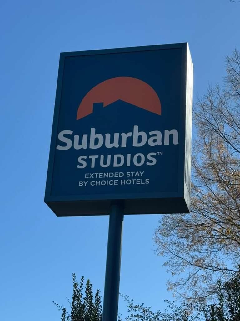 Hotel Suburban Near Of North Carolina-charlotte 4*