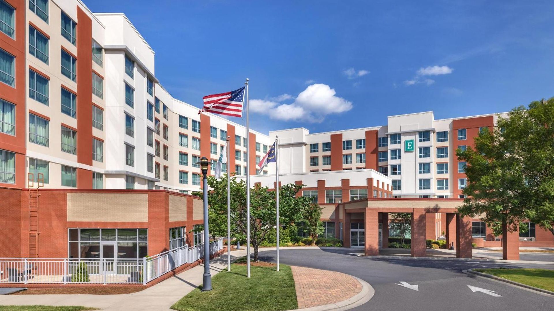 Hotel Embassy Charlotte/ayrsley 4*