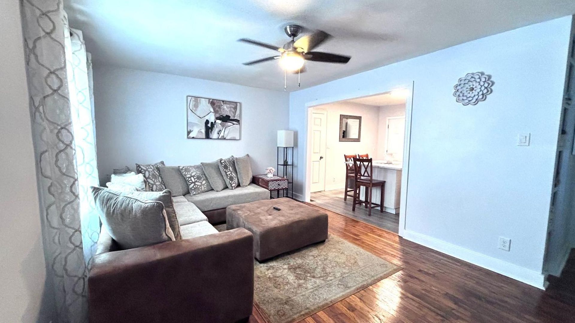 Charming 3 Bdrm In - 1 Mile To Uptown Holiday home Charlotte