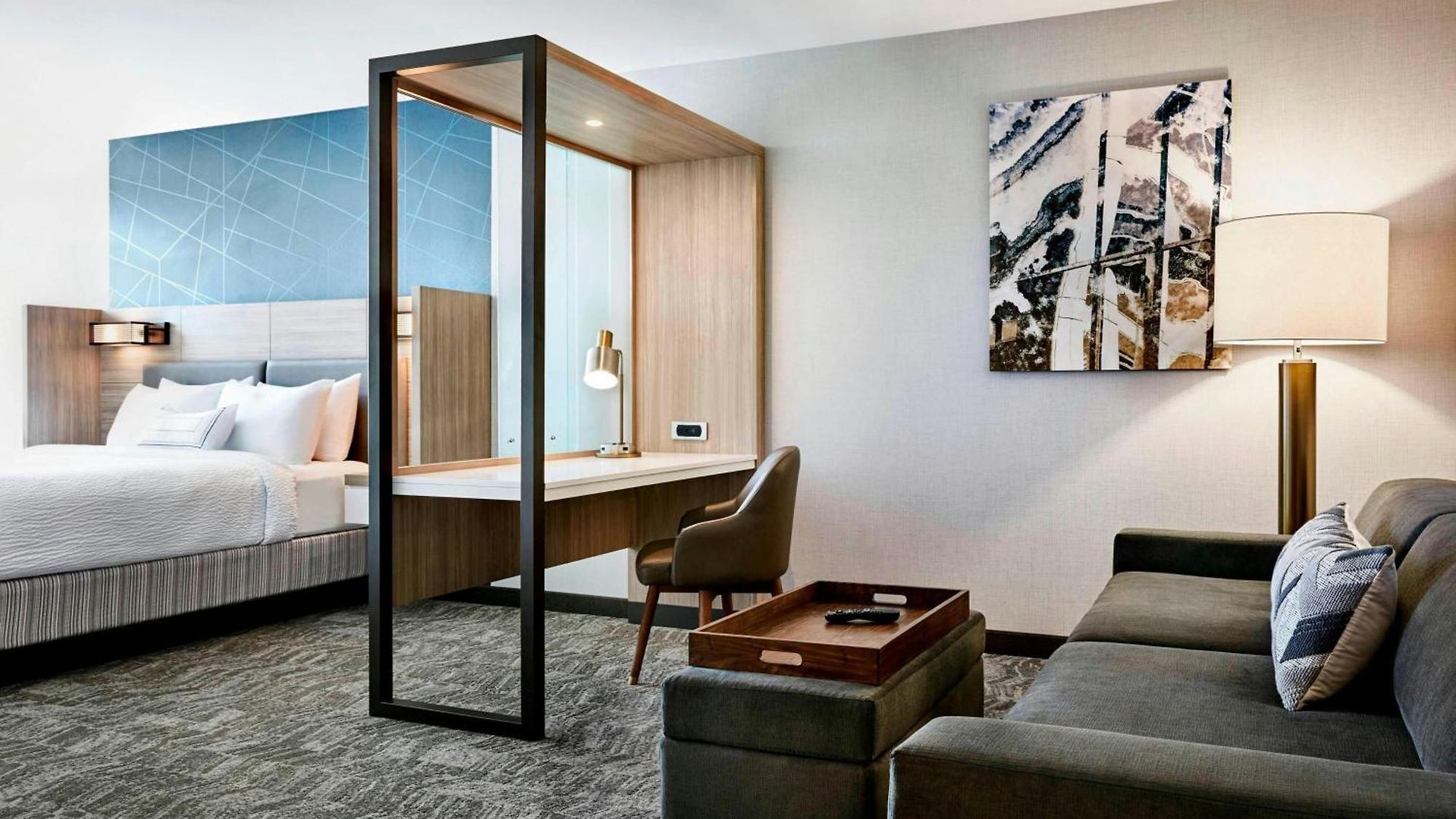 Hotel Springhill By Marriott Arrowood 3*
