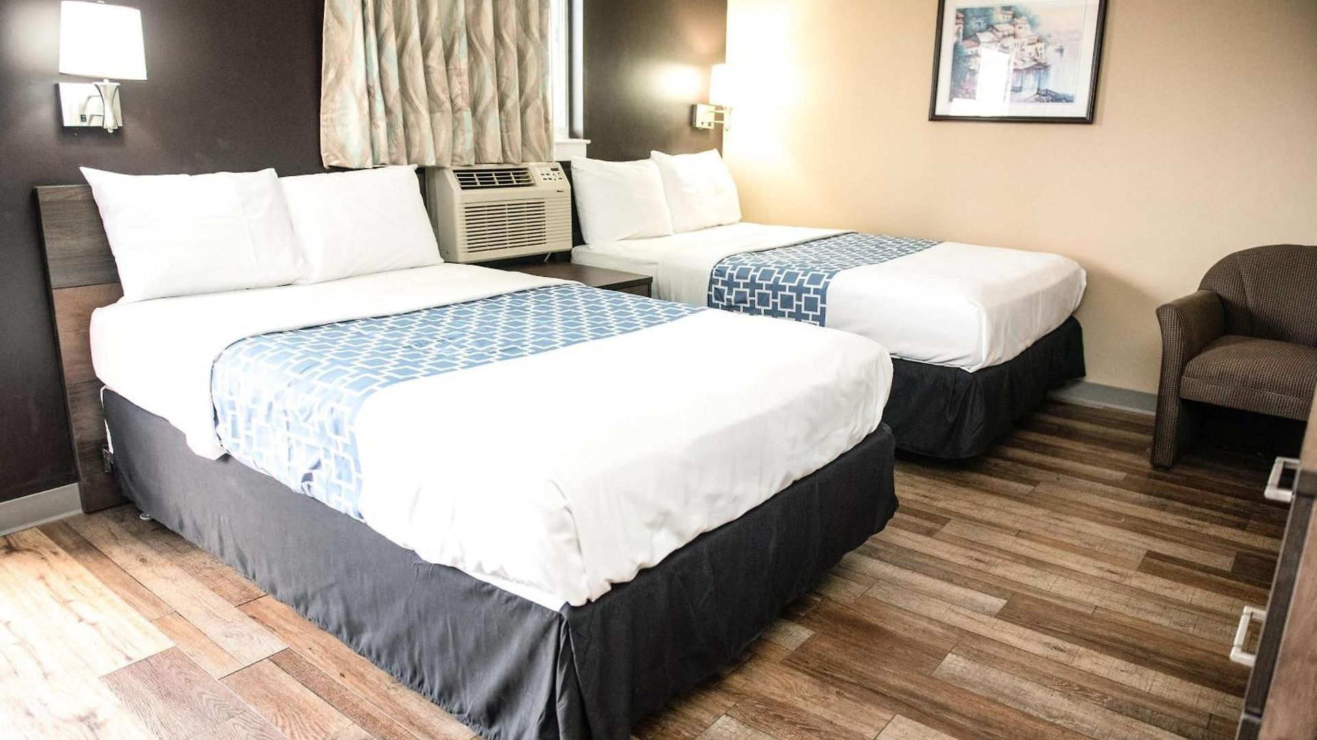 Hotel Suburban - Ballantyne Charlotte