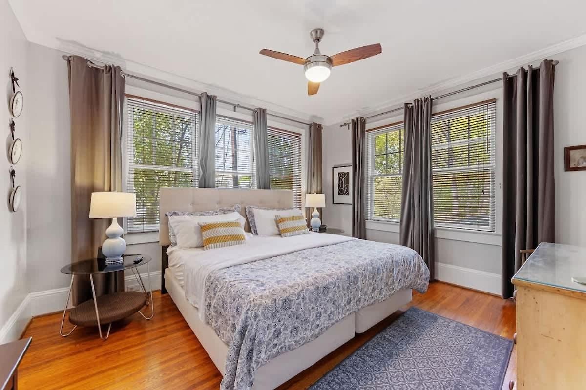 Holiday home Contemporary 2br In Myers Park With Screened Porch Charlotte