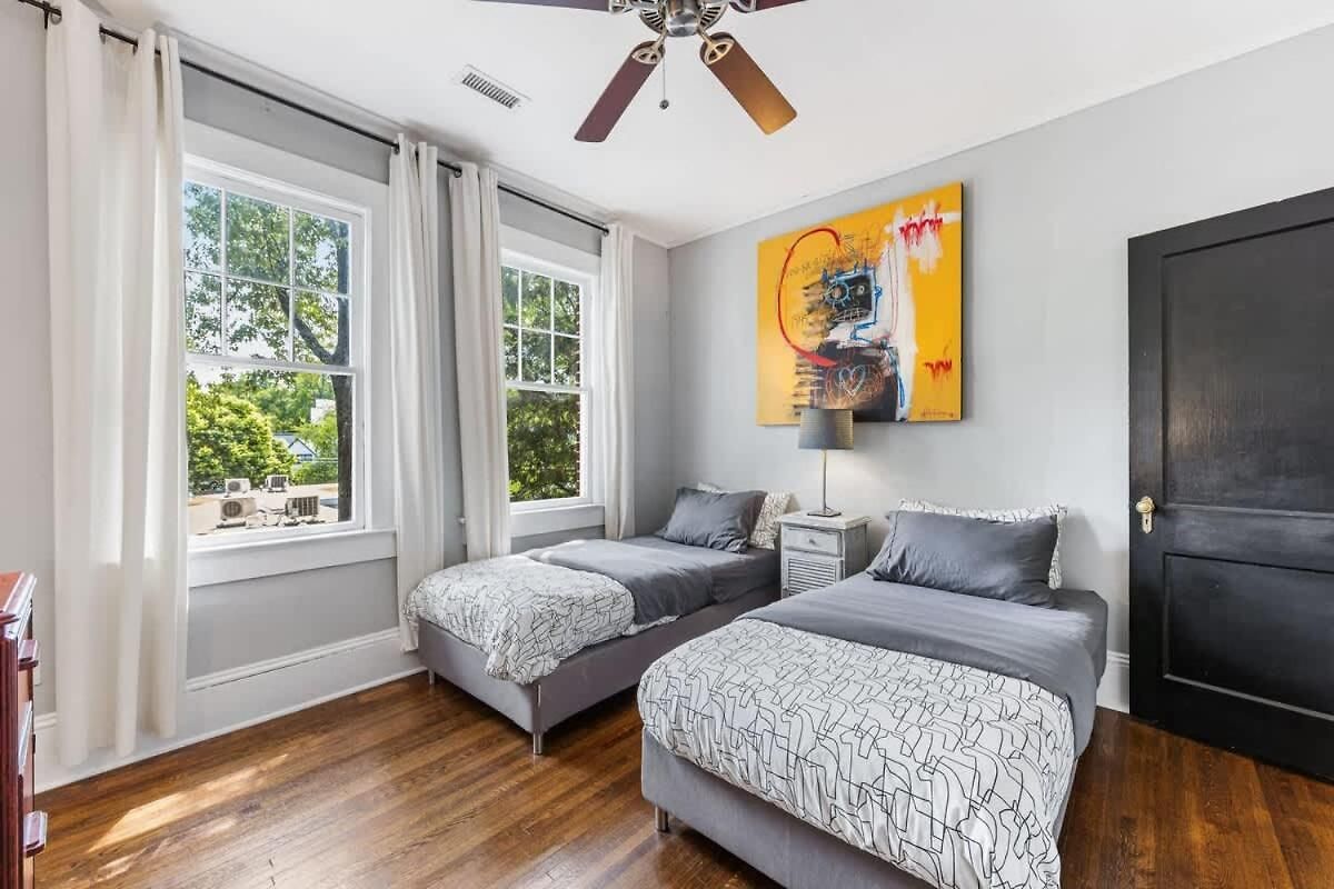 Holiday home Contemporary Gem In The Heart Of Myers Park Charlotte