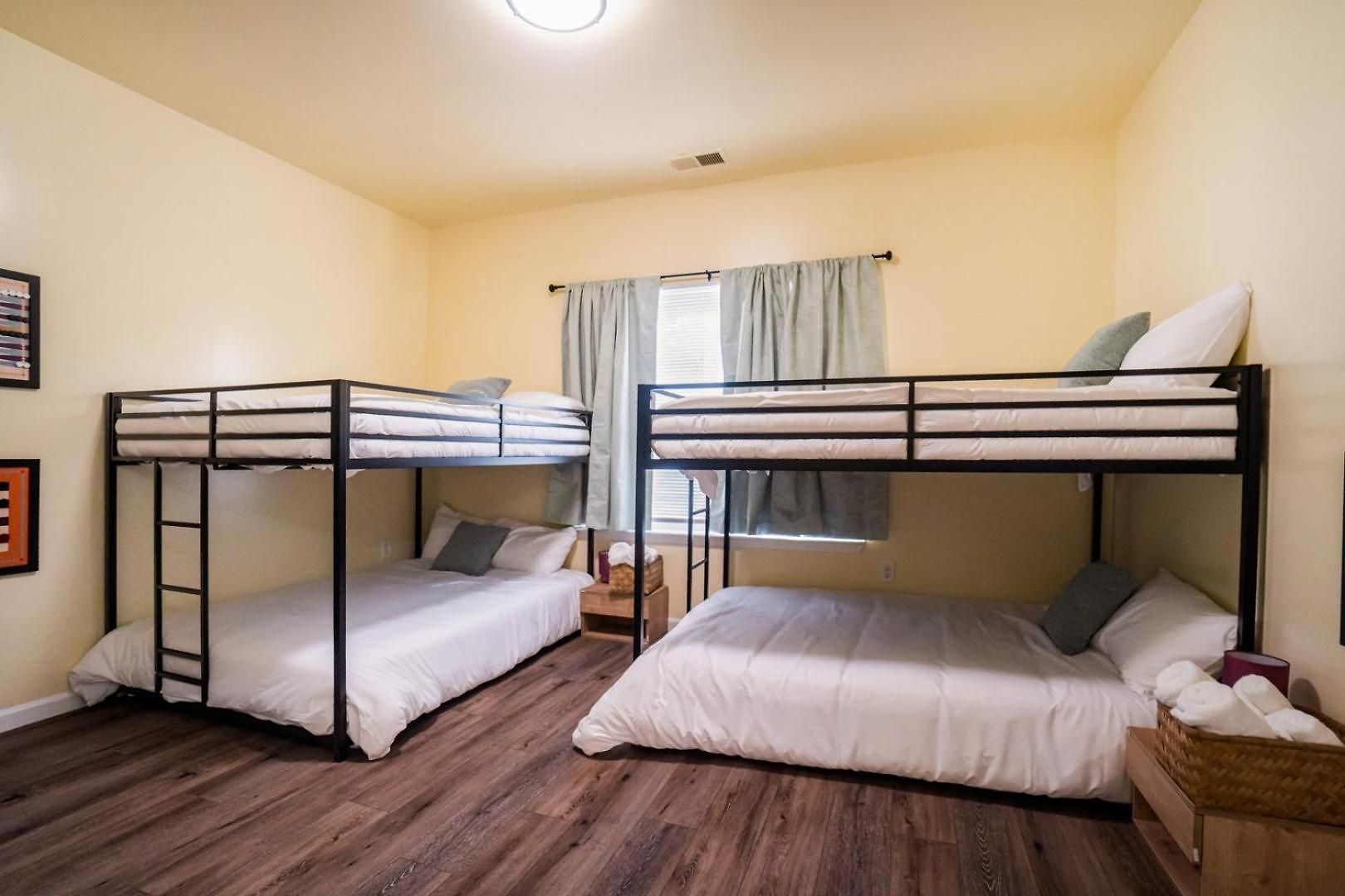 Holiday home Uptown 3br | Grill + Fire Pit *