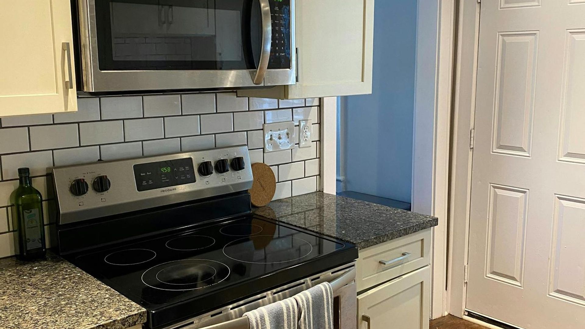 3 Mi To Dtwn Charlotte! Quiet Haven W/ Fenced Yard Holiday home Charlotte