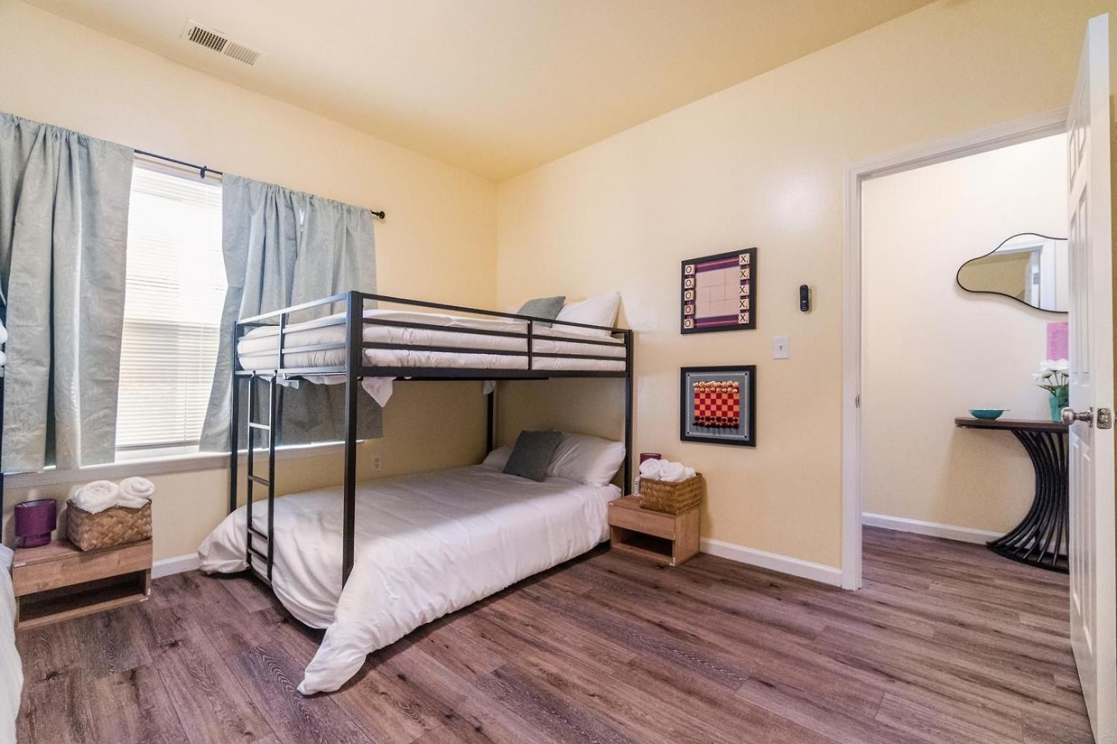 Uptown 3br | Grill + Fire Pit Holiday home Charlotte
