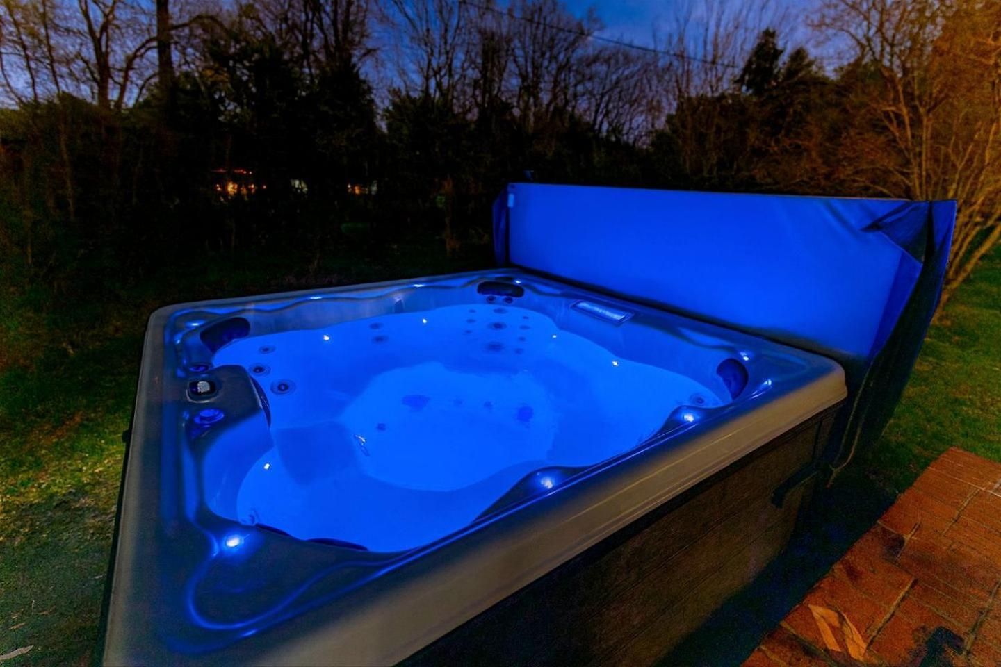 Cozy With Swimming Pool In Charlotte, North Carolina Holiday home Charlotte