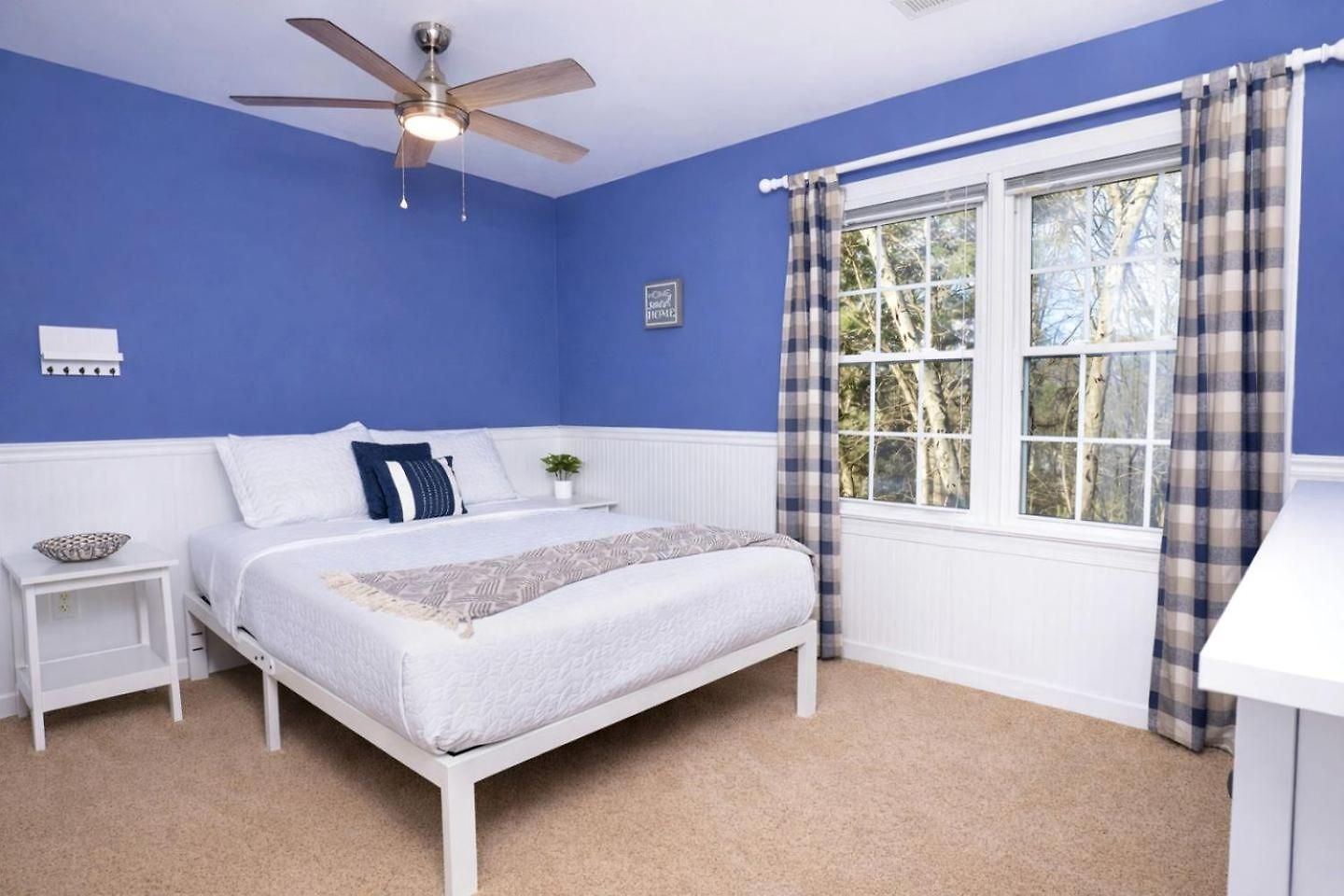 Holiday home Disconnect At With Great Surroundings In Charlotte, North Carolina *