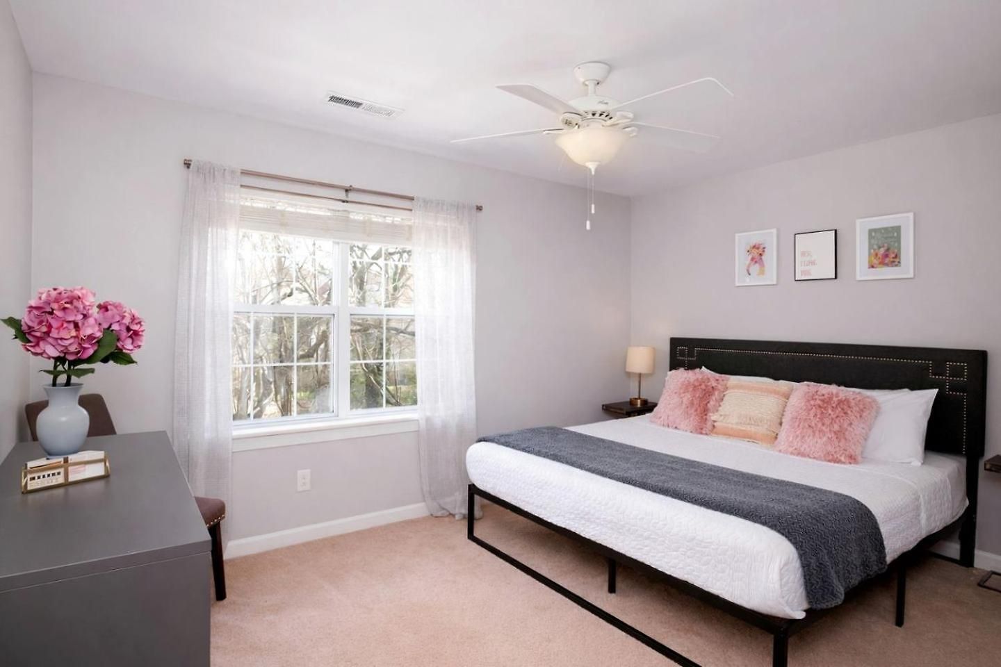 Suburban Sanctuary In Charlotte, North Carolina Holiday home Charlotte