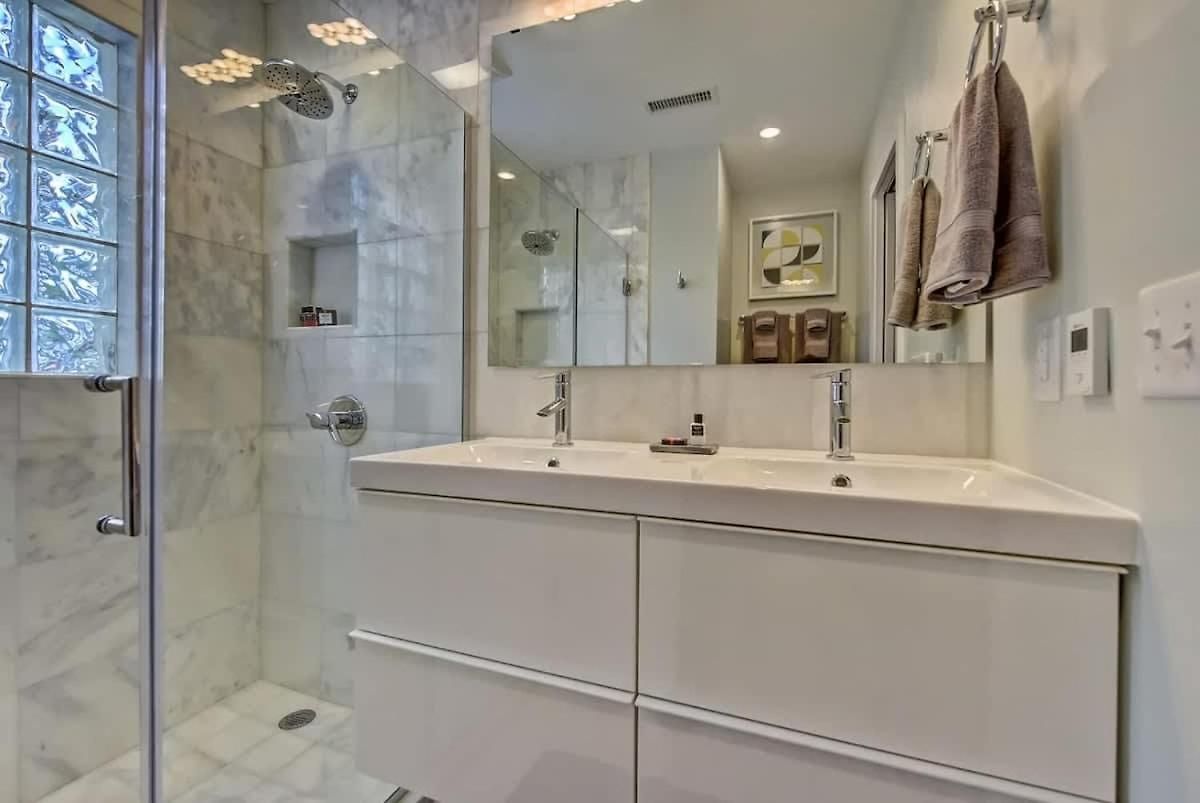 Holiday home Spacious With Easy Access To Uptown Charlotte