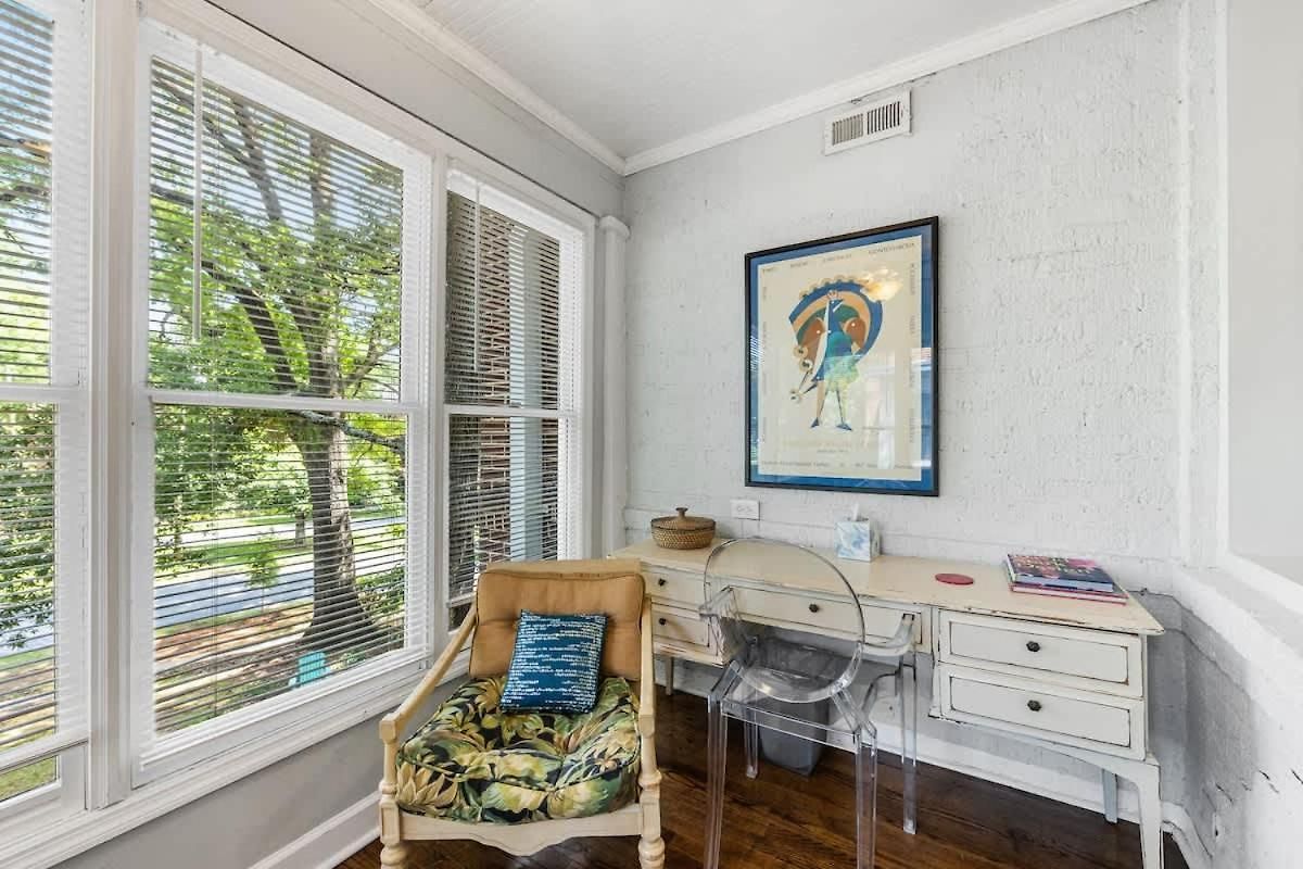 Holiday home Contemporary Gem In The Heart Of Myers Park Charlotte