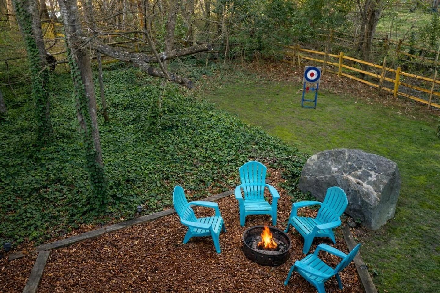 Disconnect At With Great Surroundings In Charlotte, North Carolina Holiday home Charlotte