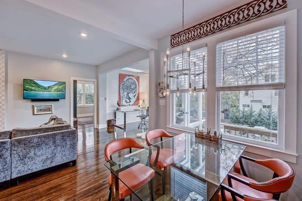 Modern 2br With Sunroom Near Uptown Holiday home Charlotte