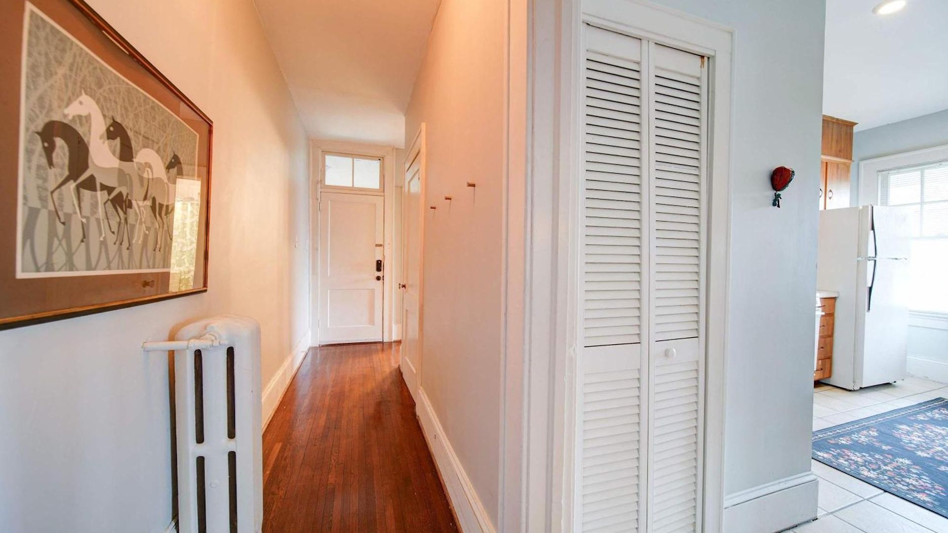 Elegant 1br In Elizabeth With Covered Porch Holiday home