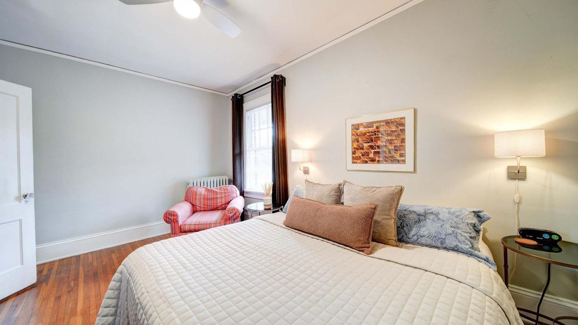 Elegant 1br King Condo, Elizabeth-plaza Midwood Holiday home Charlotte