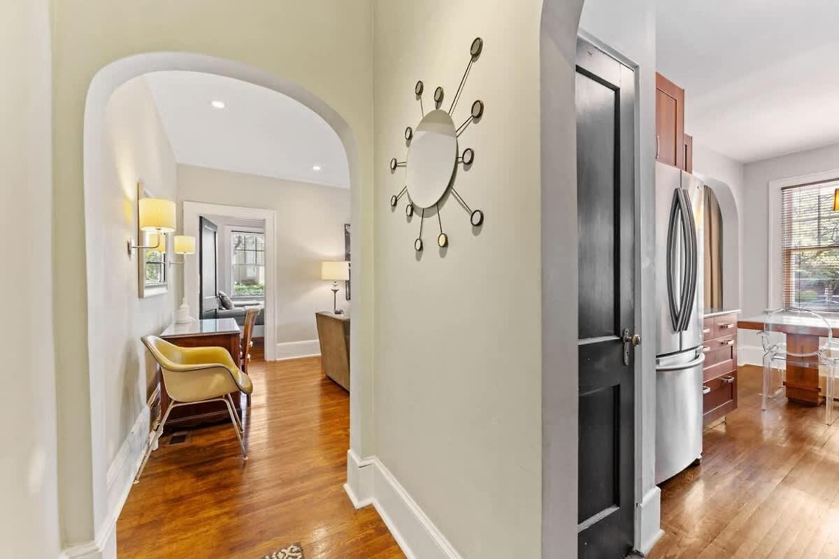 Luxurious Myers Park Living With Screened Porch * Charlotte