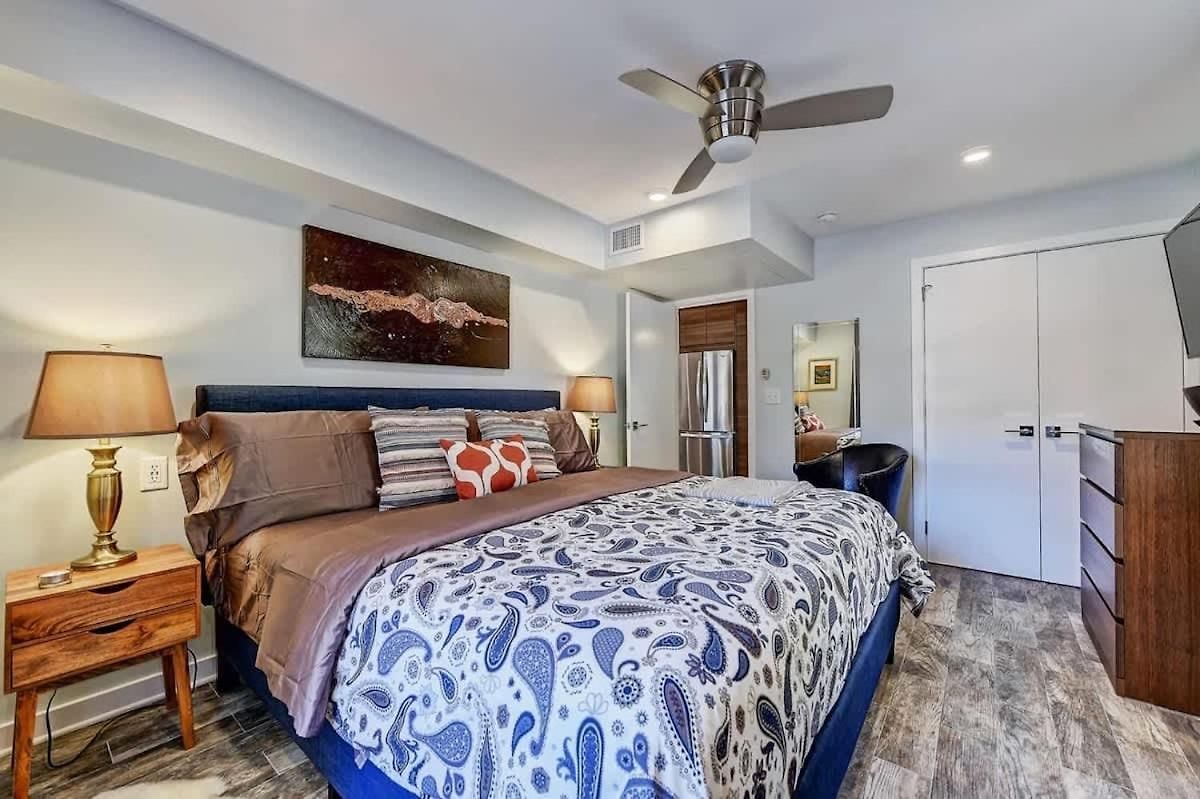 Comfortable And Stylish Near Myers Park Charlotte