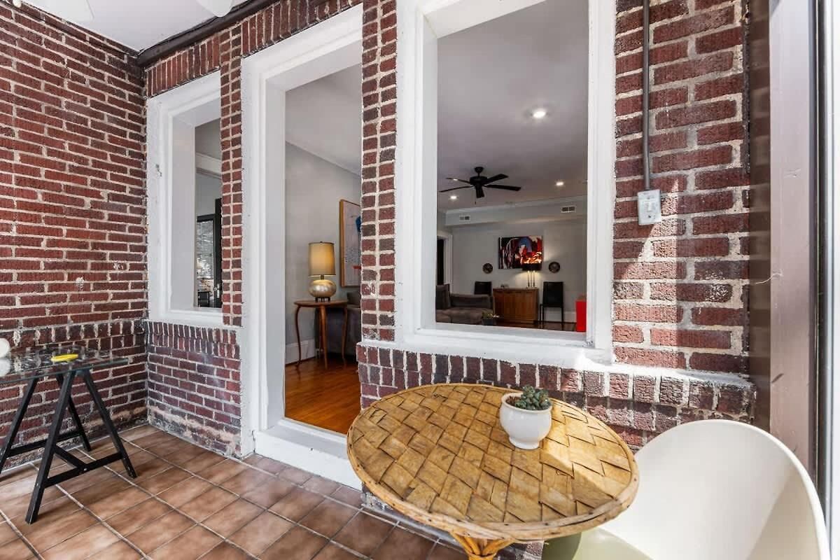 Spacious 2br In Myers Park With Sunroom * Charlotte